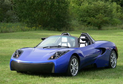 東麗的新一代概念 EV (電動車) TEEWAVE™AR1。